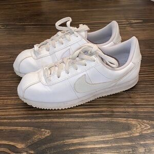 Nike‎ Cortez Youth Size 7- all white